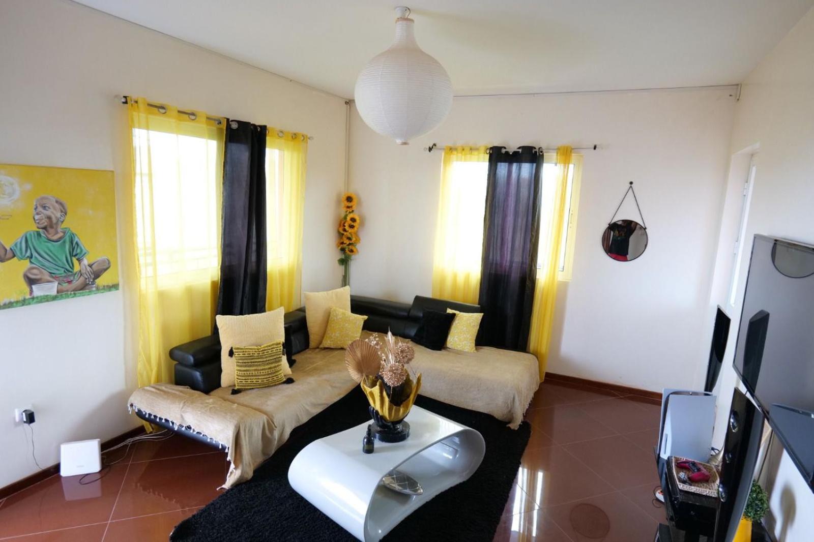 Tarrafal House Extérieur photo